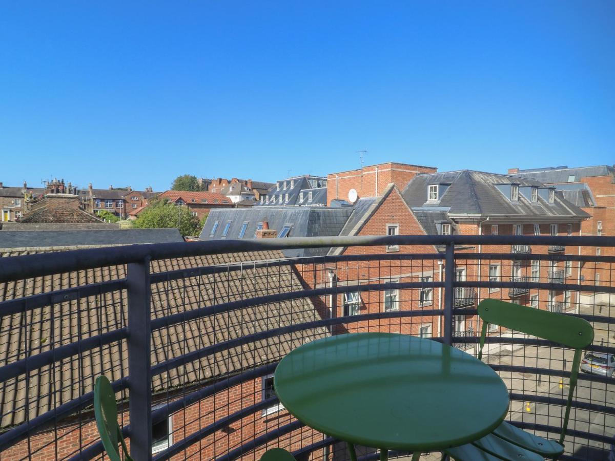12 Woodsmill Quay Apartment Йорк Екстериор снимка
